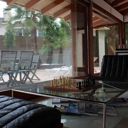 Vila Domo *